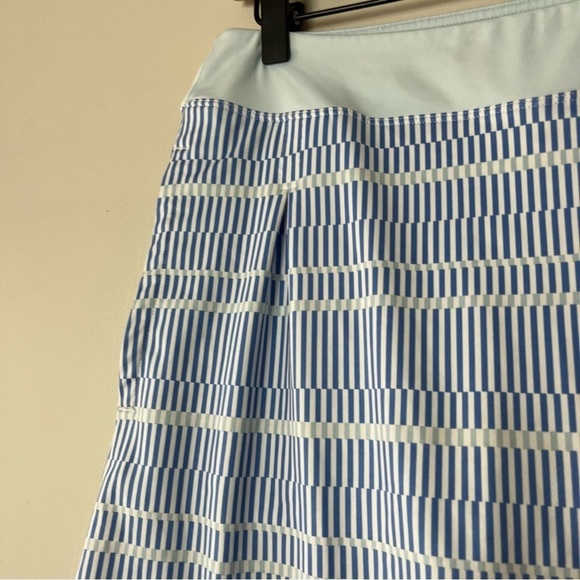 Puma White and Blue Striped Athletic Skort XS - Picture 5 of 13